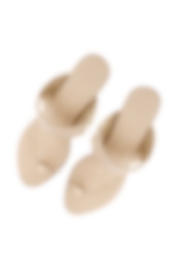 Peach Kolhapuri Heels by SKO at Pernia's Pop Up Shop