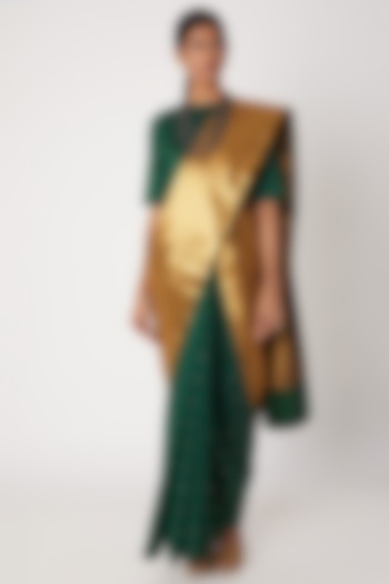 Emerald Green Hand Embroidered Saree Set by Sourabh Kant Shrivastava at Pernia's Pop Up Shop