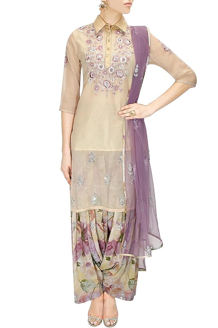 Ivory embroidered kurta set available only at Pernia's Pop-Up Shop.