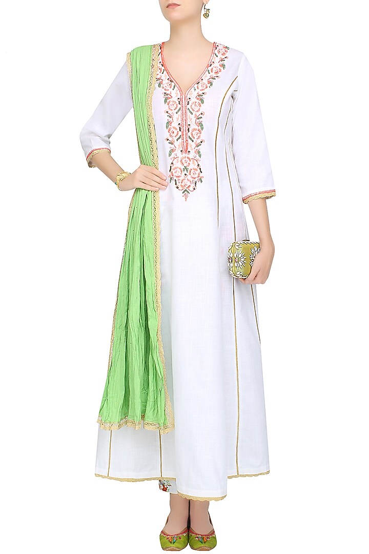 White rosette embroidered kalidaar kurta set with floral printed straight pants available only at Pernia's Pop Up Shop.