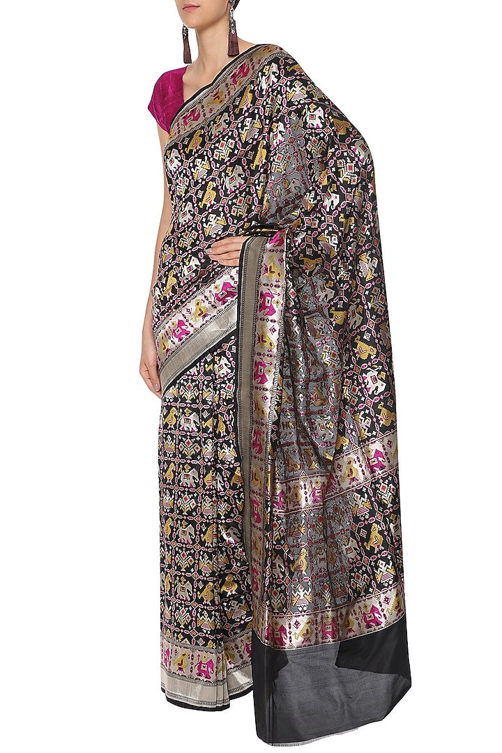 Black handwoven banarsi cutwork saree set available only at Pernia's Pop Up Shop.