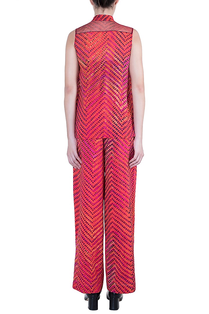Pink Printed Leheriya Sleeveless Blouse by Saaksha & Kinni at Pernia's Pop Up Shop