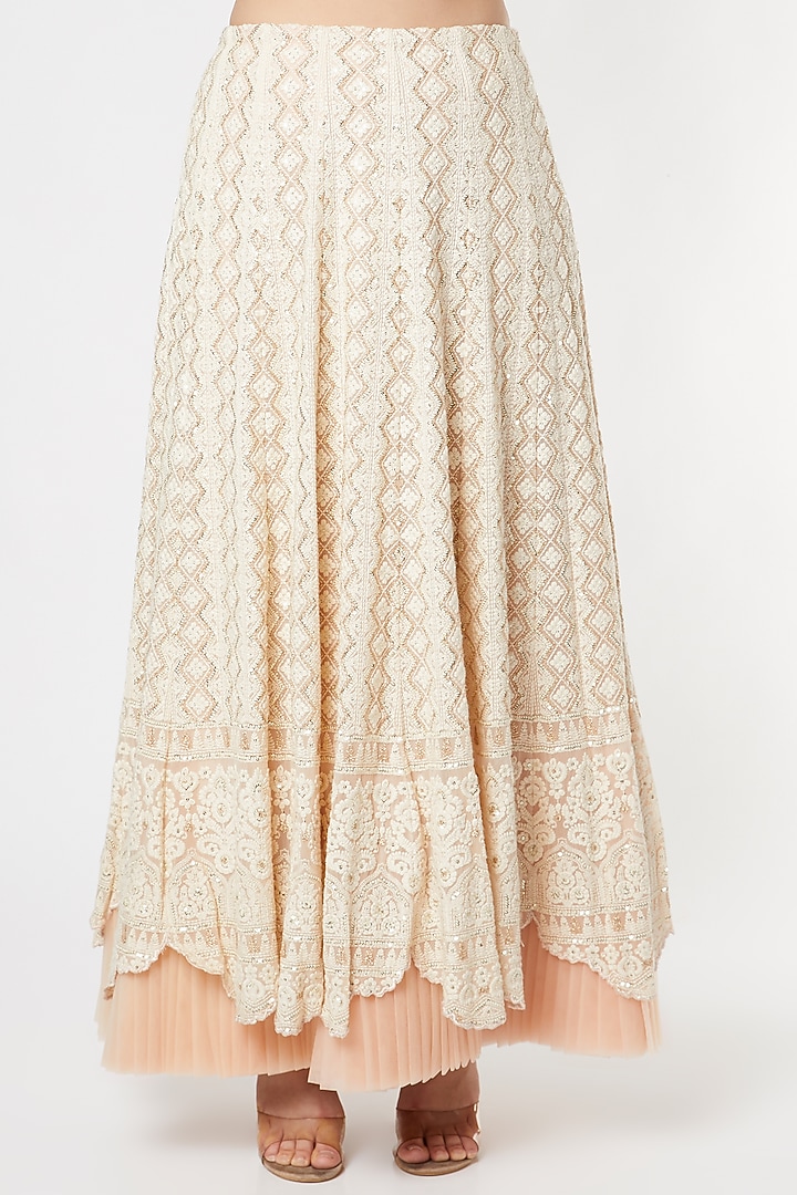 Rose Pink Lucknowi Scalloped Wedding Lehenga Set by Sole Affair at Pernia's Pop Up Shop