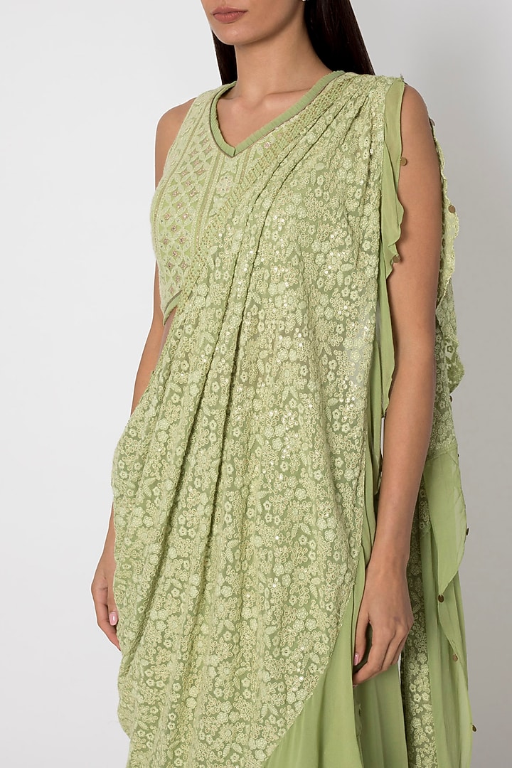 Green Embroidered Lucknowi Reception Saree Set by Sole Affair at Pernia's Pop Up Shop