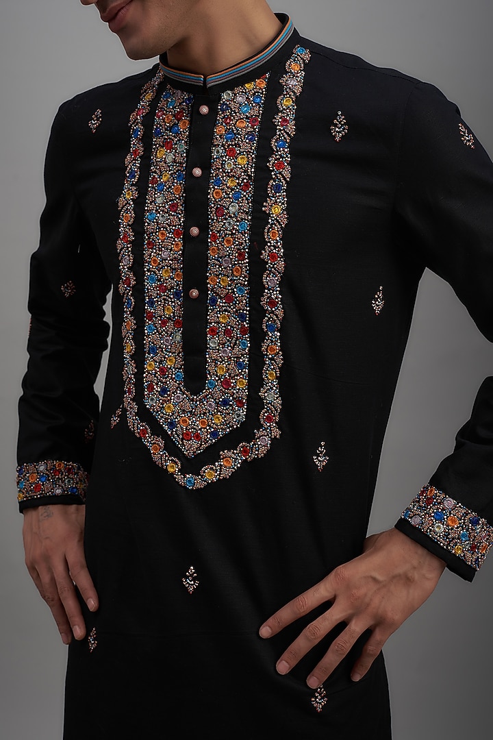 Black Silk Cotton Embroidered Kurta Set by SUHAIL HAFEEZ at Pernia's Pop Up Shop