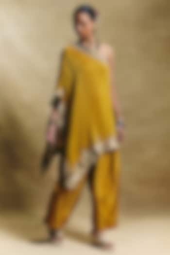 Mustard Crepe Tissue Farshi Salwar Set by Sonam Luthria at Pernia's Pop Up Shop
