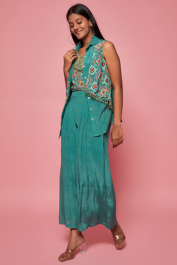 Teal Crepe Pleated Pant Set by Sonam Luthria