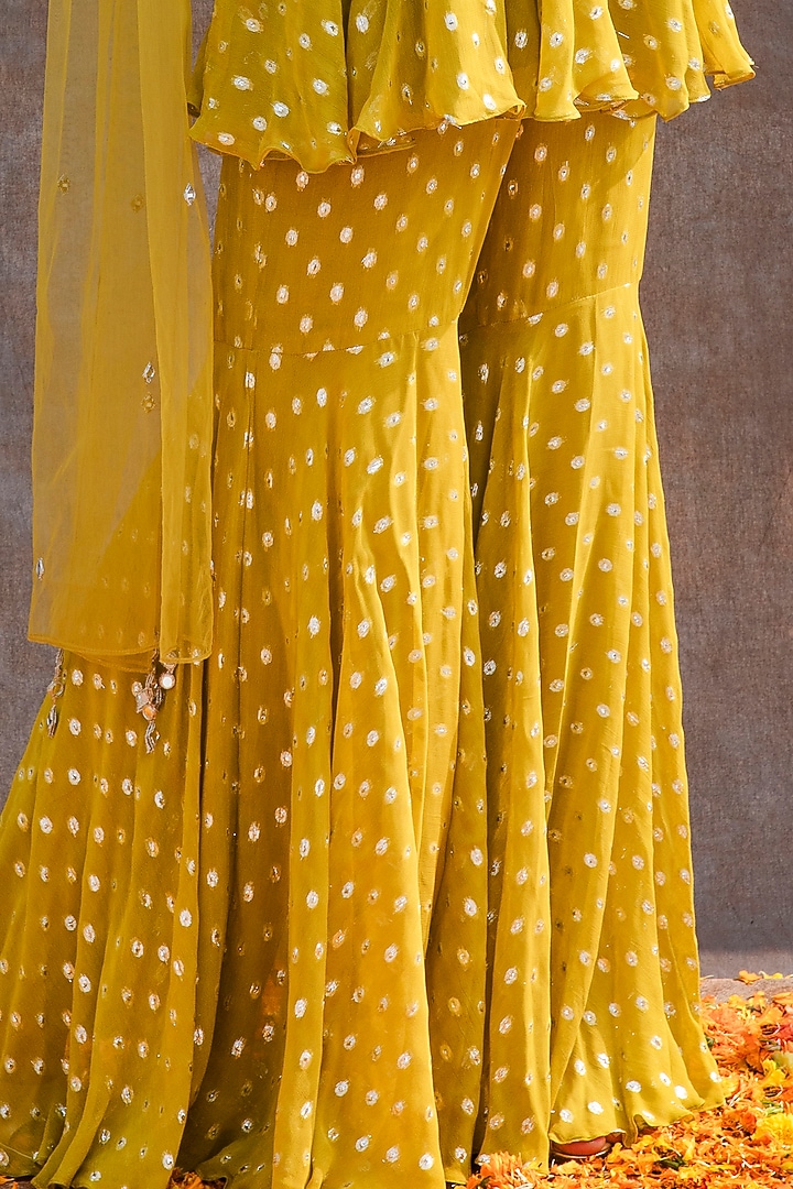 Fluorescent Lime Embroidered Flared Pant Set by Silky Bindra at Pernia's Pop Up Shop