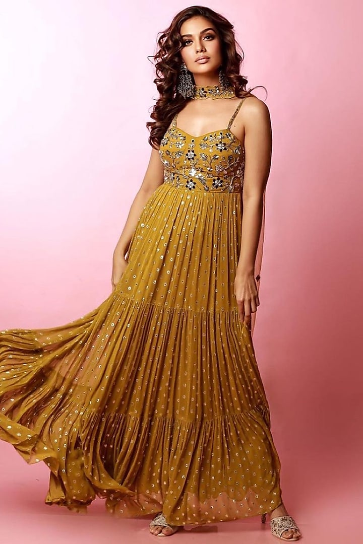 Olive Embroidered Tiered Wedding Anarkali Set by Silky Bindra at Pernia's Pop Up Shop