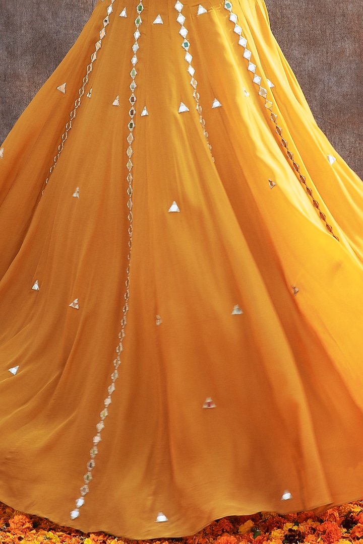 Spectra Yellow Embroidered High-Waisted Wedding Lehenga Set by Silky Bindra at Pernia's Pop Up Shop