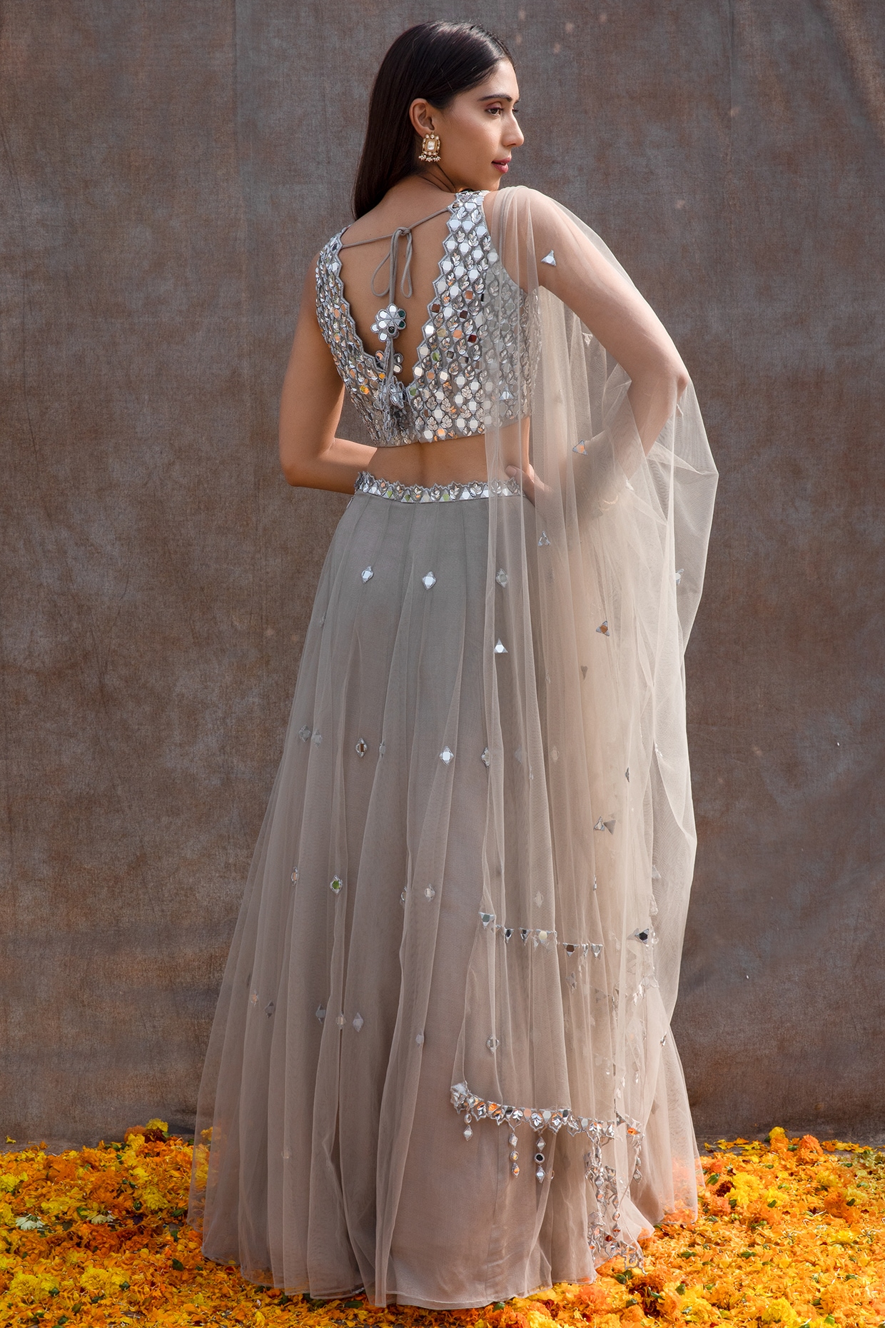 High Waisted Lehenga Pakistani Wedding Dresses Wedding Lehenga | Indian  bridal dress, Designer dresses indian, Mehandi outfits