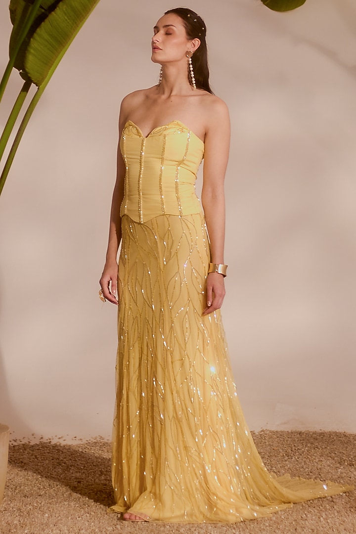 Butter Yellow Soft Net & Organza Embroidered A-Line Skirt Set by Silky Bindra at Pernia's Pop Up Shop