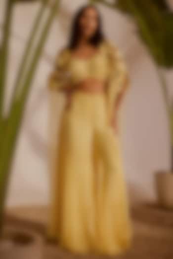 Butter Yellow Shantoon & Organza Embroidered Cape Set by Silky Bindra at Pernia's Pop Up Shop