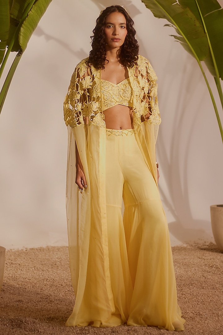 Butter Yellow Shantoon & Organza Embroidered Cape Set by Silky Bindra at Pernia's Pop Up Shop