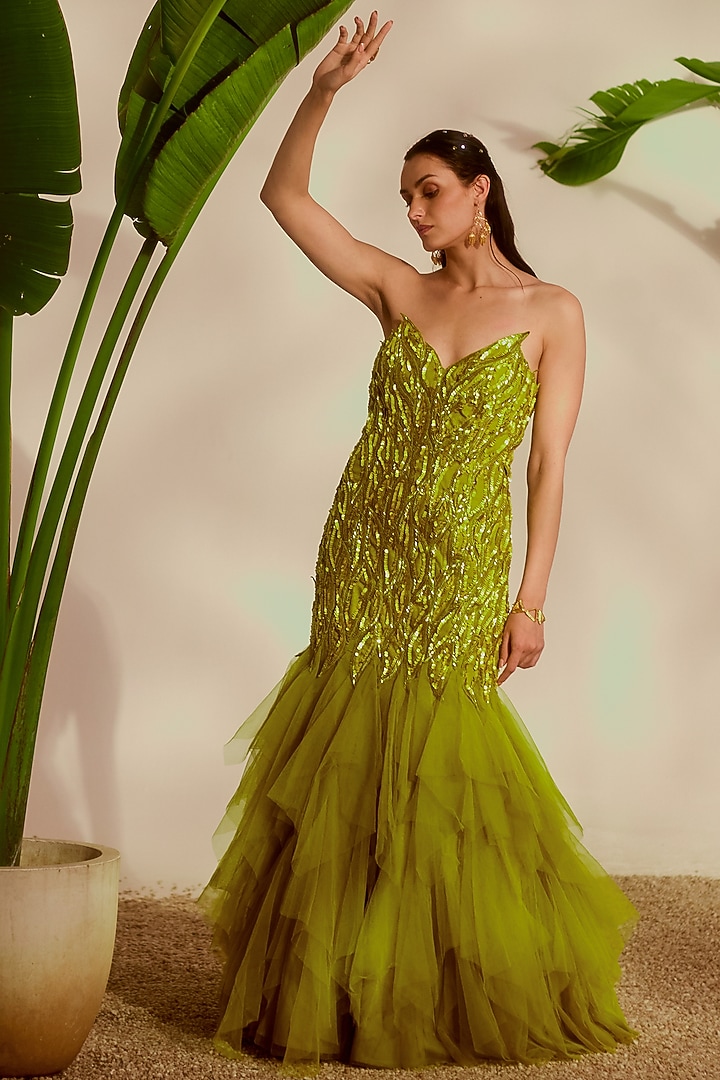 Green Net & Shantoon Applique Embroidered Mermaid Wedding Gown by Silky Bindra at Pernia's Pop Up Shop