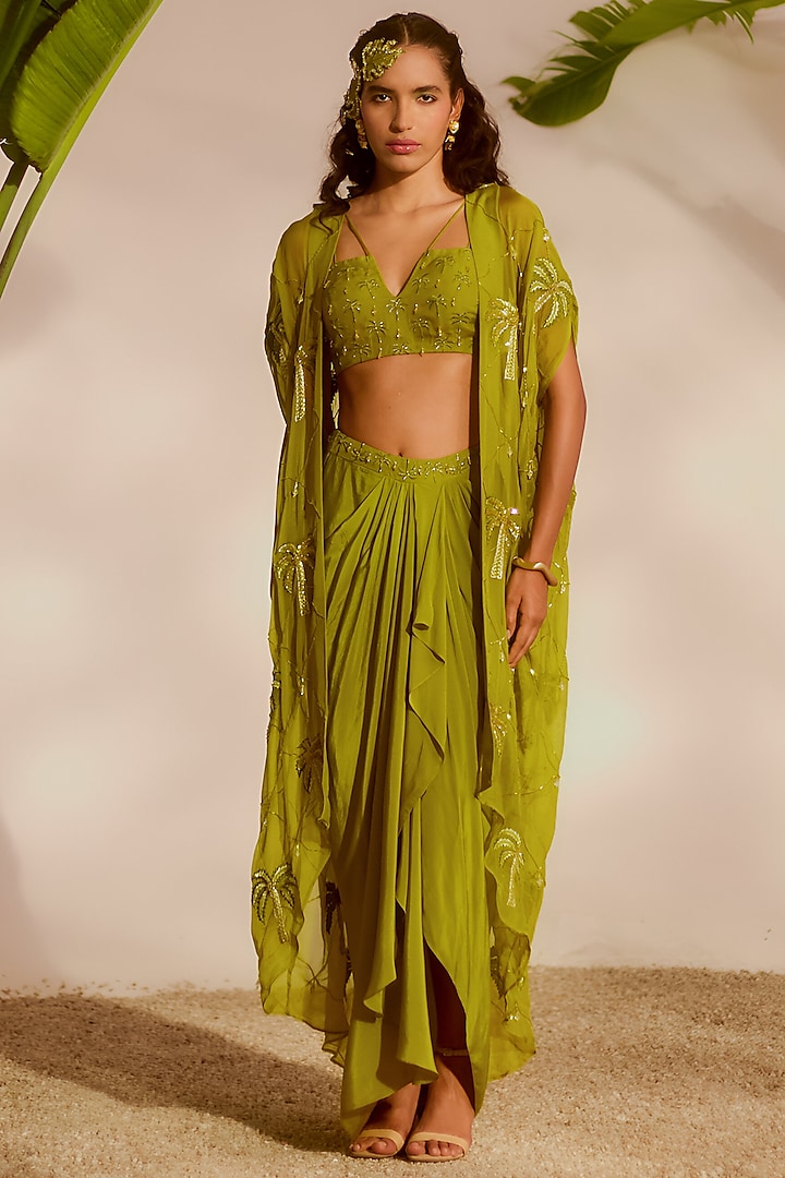 Green Shantoon & Organza Embroidered Cape Set by Silky Bindra at Pernia's Pop Up Shop