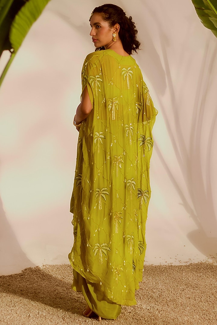 Green Shantoon & Organza Embroidered Cape Set by Silky Bindra at Pernia's Pop Up Shop