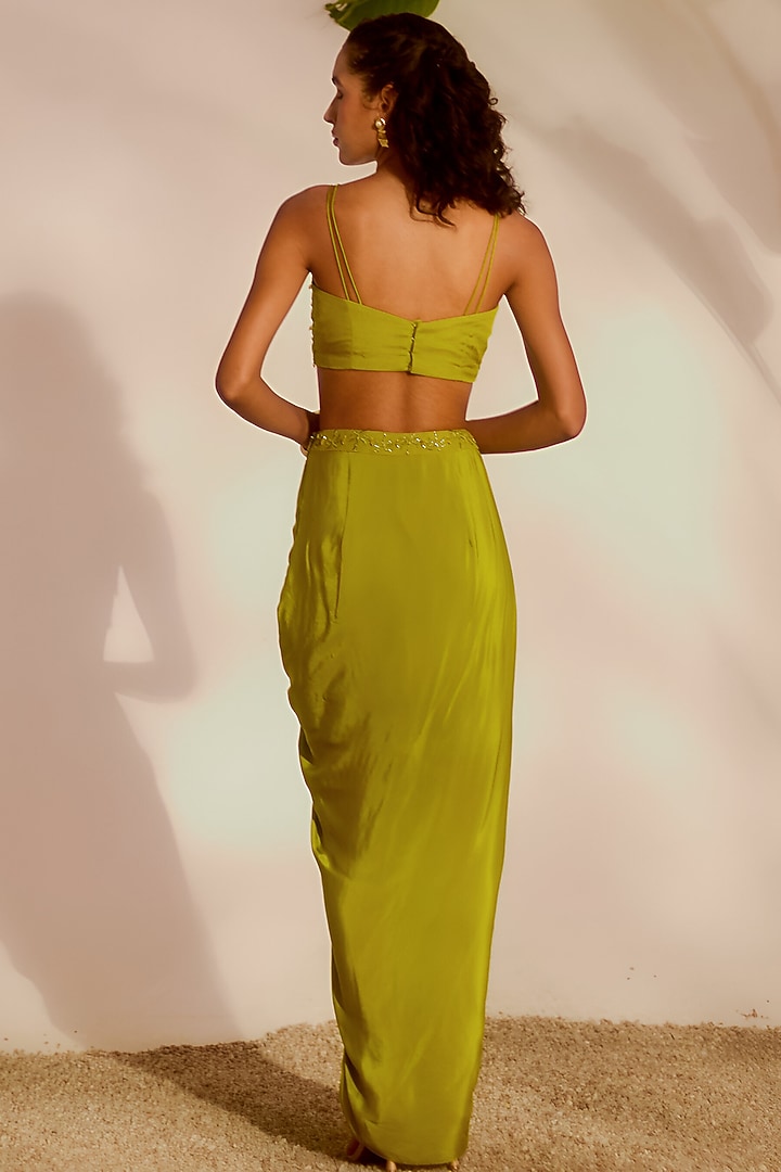 Green Shantoon & Organza Embroidered Cape Set by Silky Bindra at Pernia's Pop Up Shop