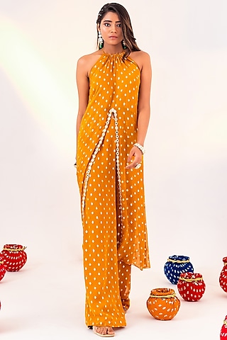 Yellow Georgette & Shantoon Co-Ord Set by Silky Bindra