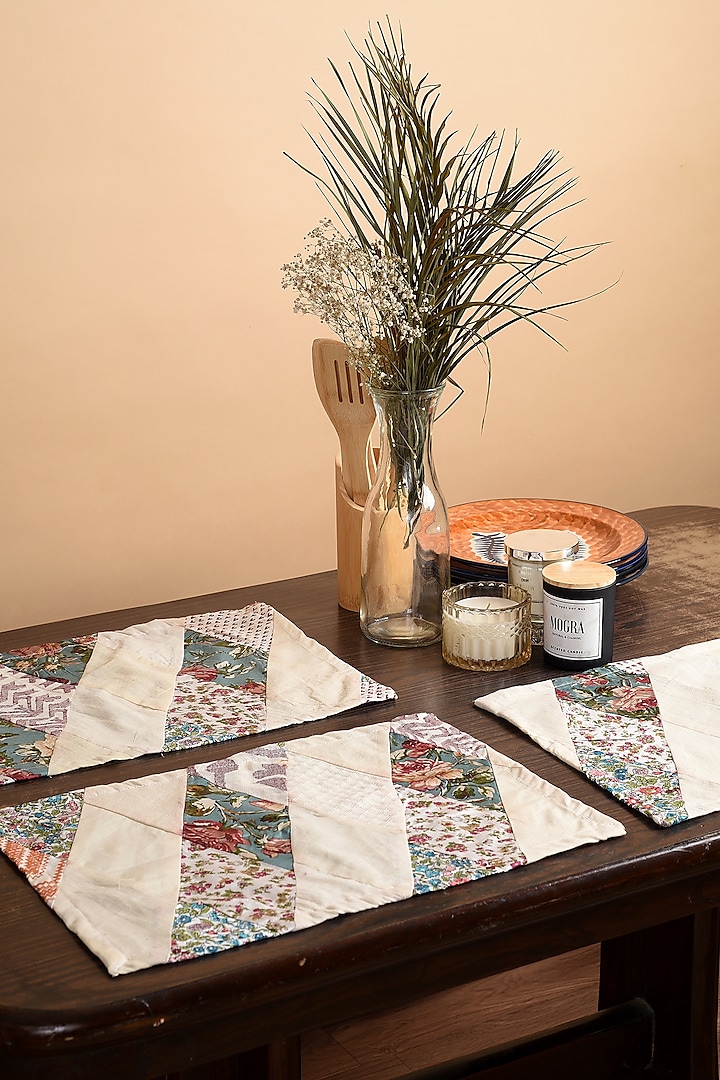 White Cotton Floral Patchwork Placemats (Set of 6) by Solasta