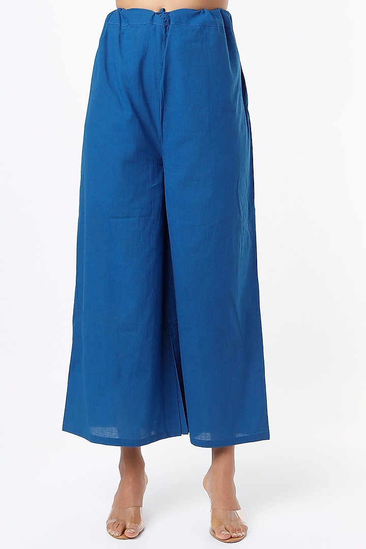 Indigo Kurta Set With Hand Block Printed Dupatta by BANANA Labs at Pernia's Pop Up Shop