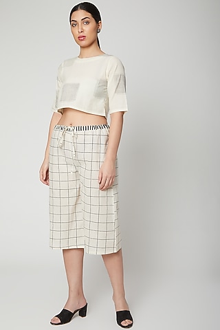 White & Black Block Printed Crop Top by BANANA Labs