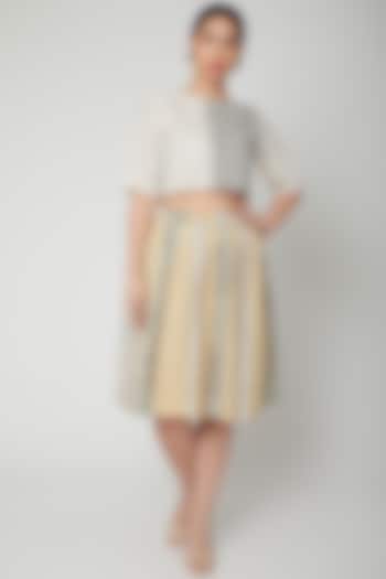White & Black Block Printed Gathered Skirt by BANANA Labs