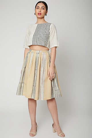 White & Black Block Printed Crop Top by BANANA Labs