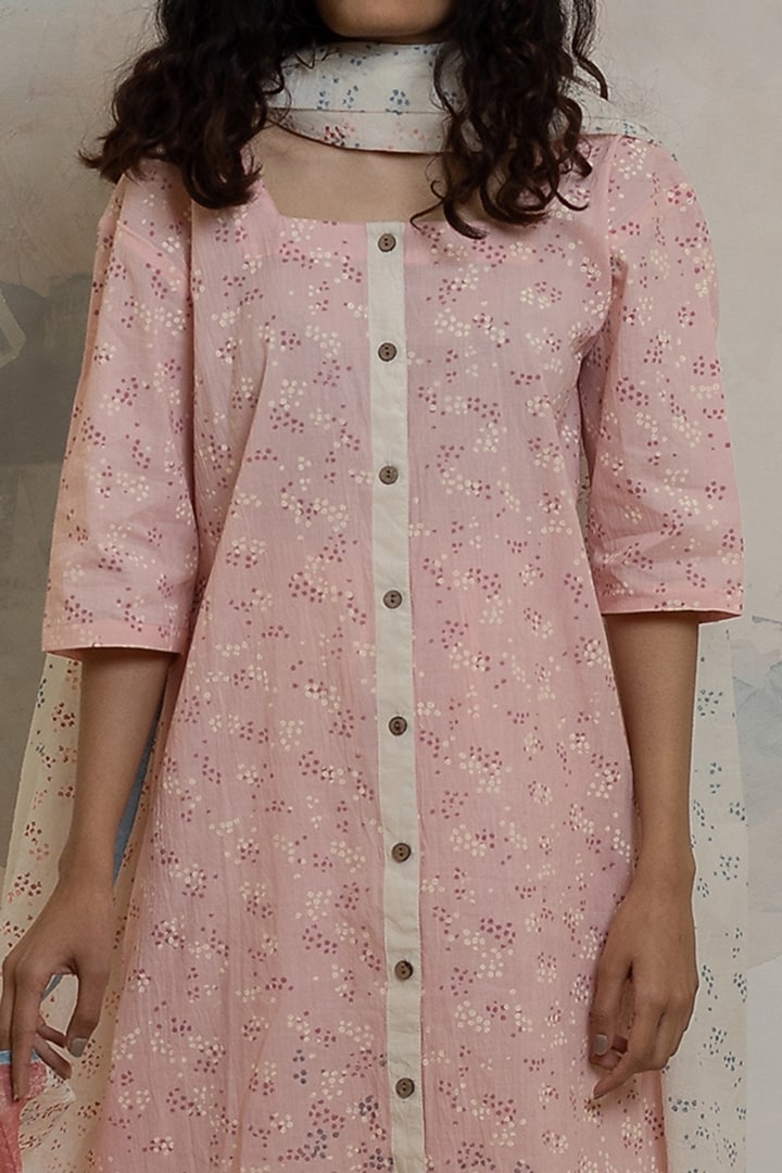 Pink Pure Cotton Kurta Set by BANANA Labs at Pernia's Pop Up Shop