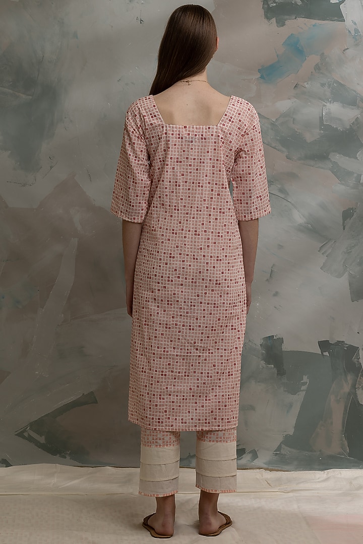 Pink Pure Cotton Printed Kurta Set by BANANA Labs at Pernia's Pop Up Shop