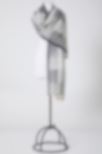 White & Black Printed Cotton Dupatta by Silk Waves at Pernia's Pop Up Shop