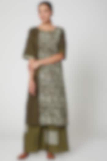 Olive Green Cotton Printed Kurta Set by BANANA Labs at Pernia's Pop Up Shop
