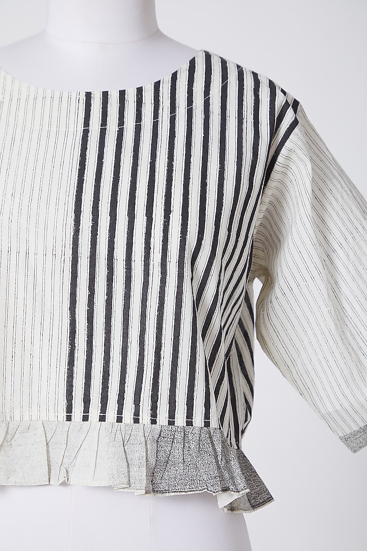 White & Black Printed Crop Top by BANANA Labs at Pernia's Pop Up Shop