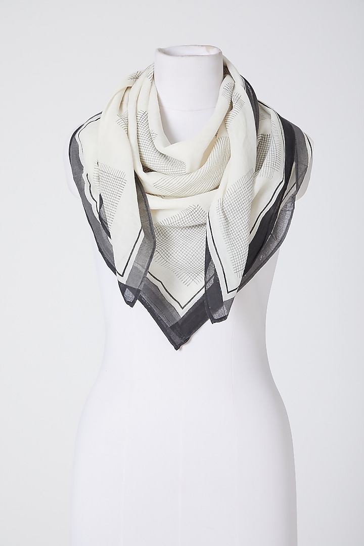 White Printed Scarf by BANANA Labs