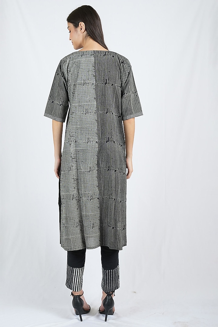 Black Cotton Striped Kurta Set by BANANA Labs at Pernia's Pop Up Shop