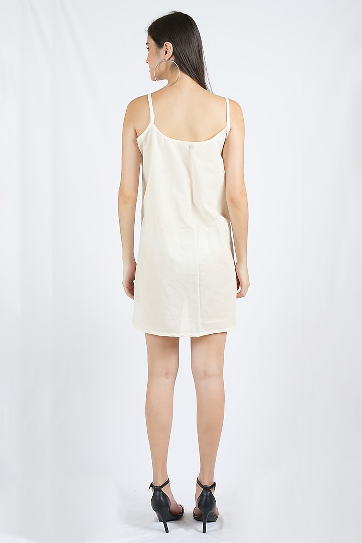 White Cotton Mul Geometric Printed Kaftan Set by BANANA Labs at Pernia's Pop Up Shop