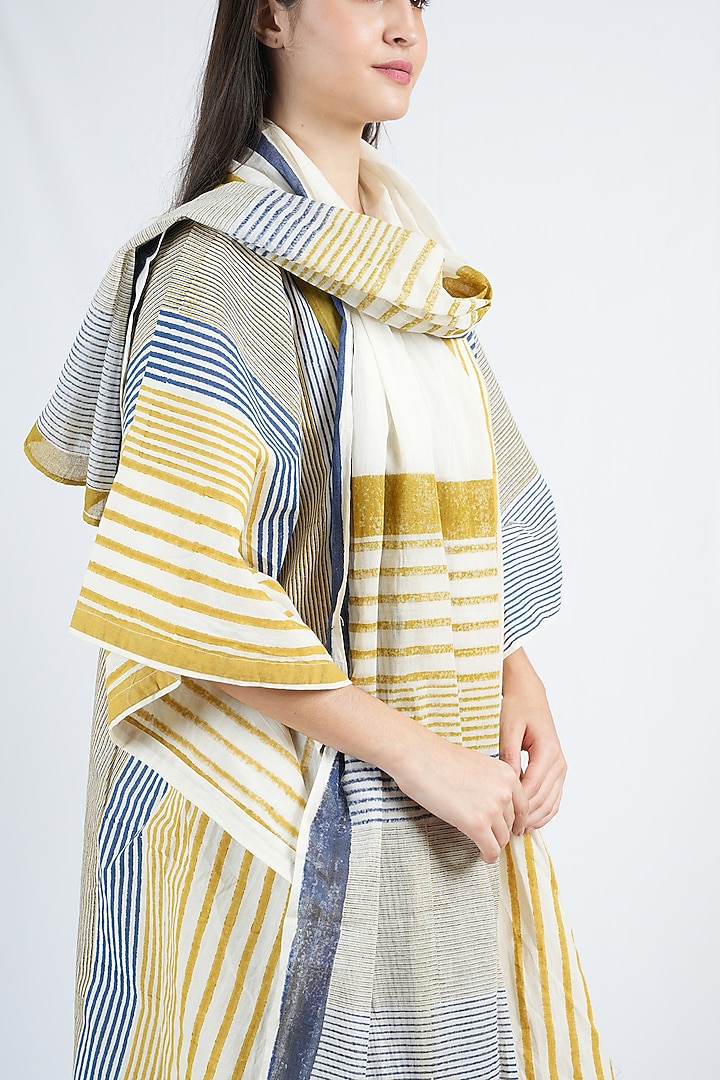Blue & Yellow Cotton Mul Geometric Printed Kaftan Set by BANANA Labs at Pernia's Pop Up Shop