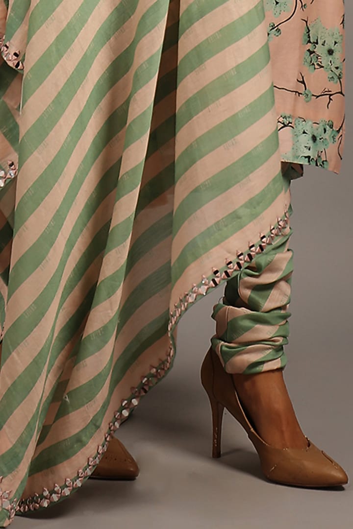 Blush Pink Embroidered Kurta Set by Sailex at Pernia's Pop Up Shop