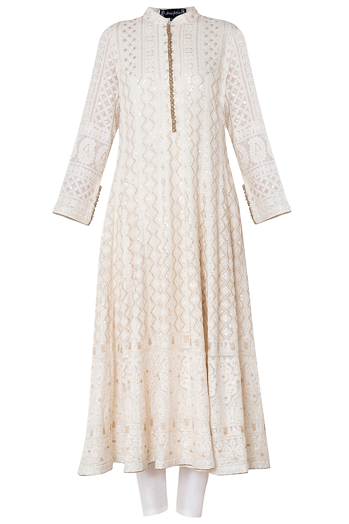 Ivory embroidered kurta set by SOLE AFFAIR