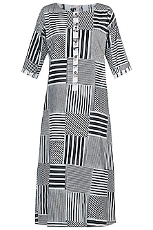 Black Geometric Block Printed Kurta Design by Silkwaves at Pernia's Pop ...