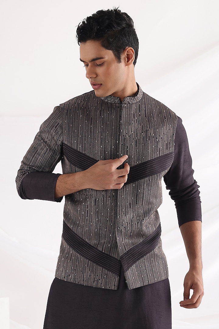 Charcoal Black Linen Satin Thread Work Nehru Jacket by Smriti By Anju Agarwal Men at Pernia's Pop Up Shop