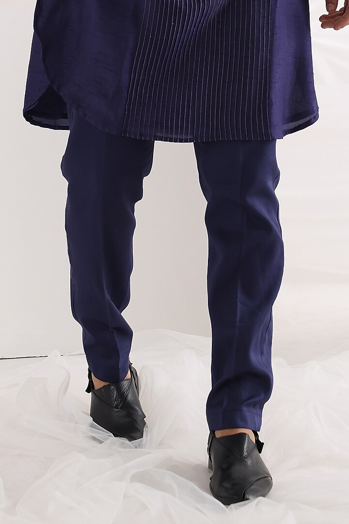 Midnight Linen Satin Crepe Embroidered Nehru Jacket With Kurta Set by Smriti By Anju Agarwal Men at Pernia's Pop Up Shop