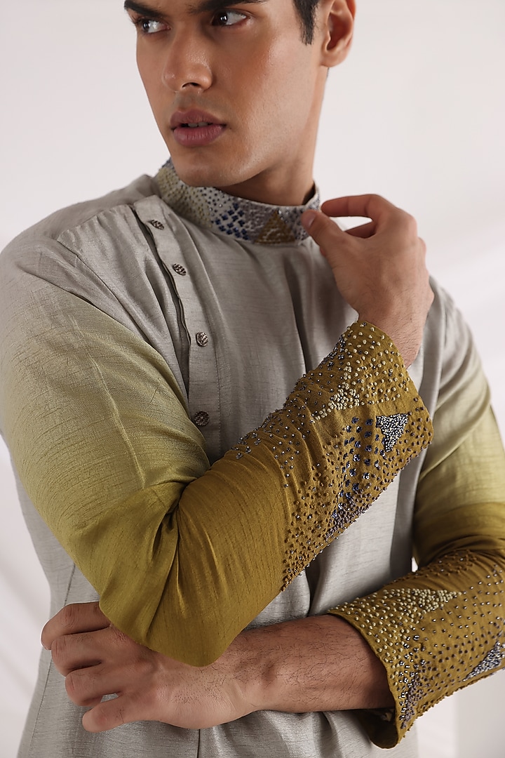 Olive Bam Silk Kora Mulmul Draped Kurta Set by Smriti By Anju Agarwal Men at Pernia's Pop Up Shop