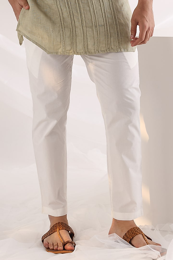 Sage Green Linen Short Kurta Set by Smriti By Anju Agarwal Men at Pernia's Pop Up Shop