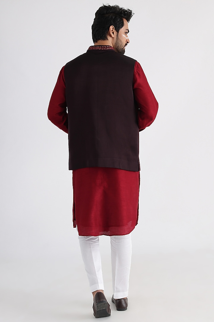 Brown Linen Satin Thread Machine Embroidered Nehru Jacket by Smriti By Anju Agarwal Men at Pernia's Pop Up Shop