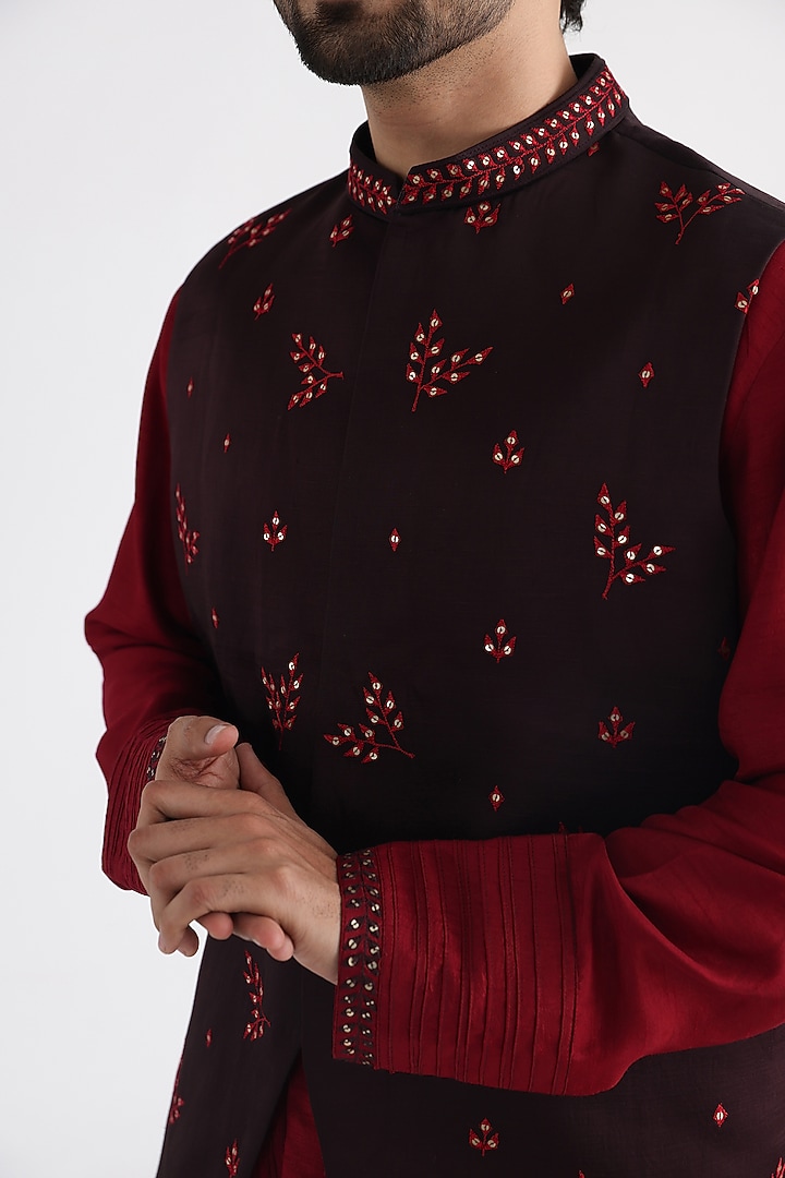 Brown Linen Satin Thread Machine Embroidered Nehru Jacket by Smriti By Anju Agarwal Men at Pernia's Pop Up Shop