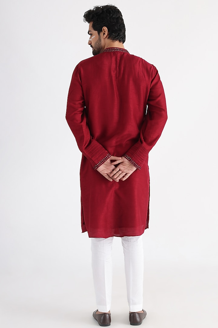 Brown Linen Satin Thread Machine Embroidered Bundi Jacket Set by Smriti By Anju Agarwal Men at Pernia's Pop Up Shop