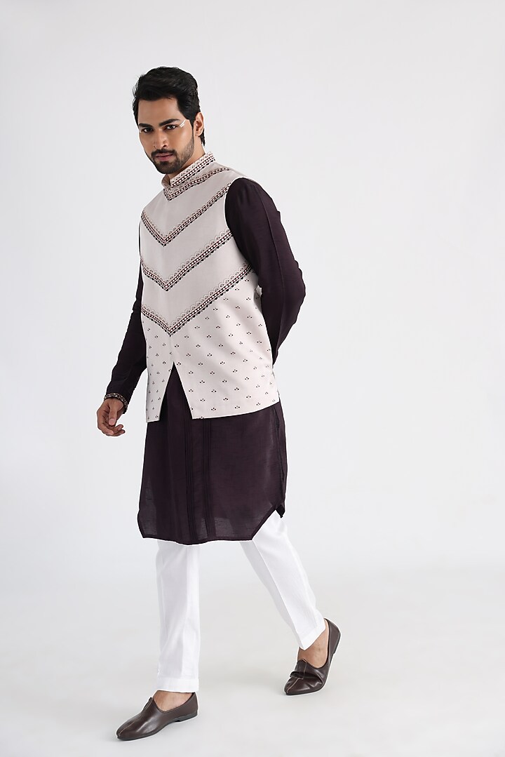 Off-White Linen Satin Hand & Machine Embroidered Nehru Jacket by Smriti By Anju Agarwal Men at Pernia's Pop Up Shop