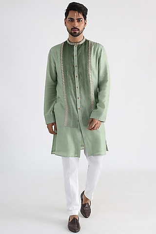 Green Bemberg Silk Mulmul Embroidered Kurta Set by Smriti By Anju Agarwal Men