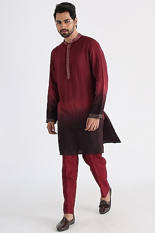 Maroon Bemberg Silk Mulmul Embroidered Kurta Set by Smriti By Anju Agarwal Men